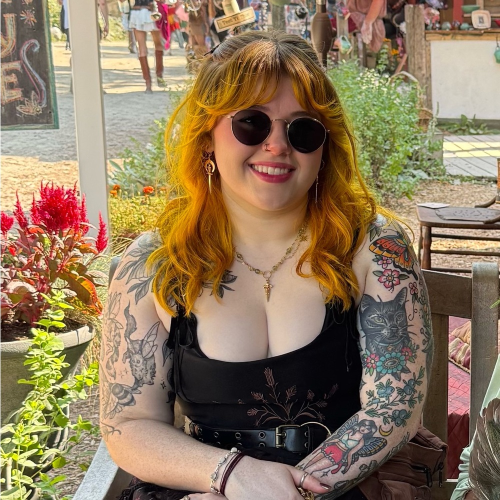 Meet your Posher, Leah
